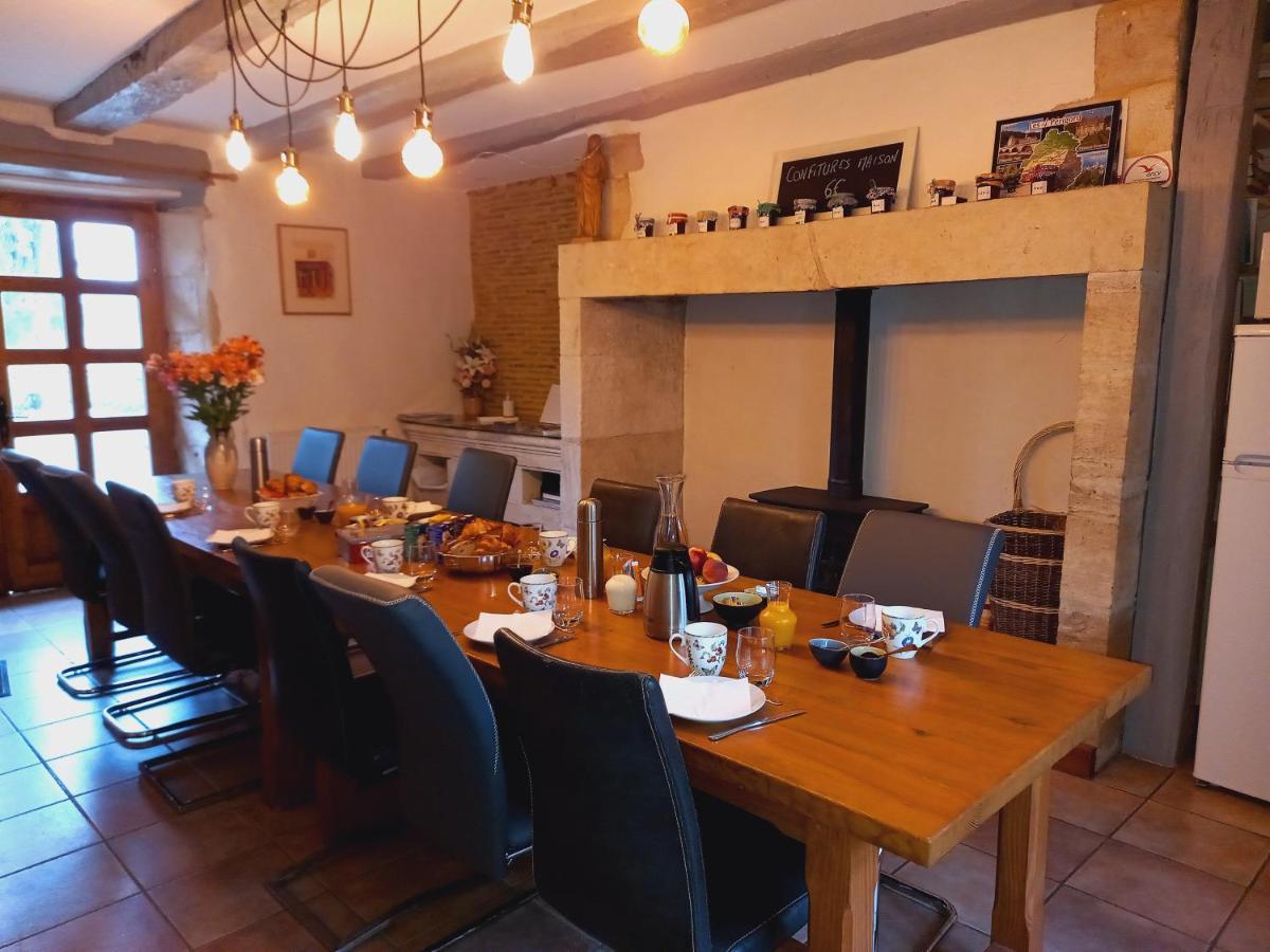 Au Pays De Jacquou : Chambre D'Hotes Et Table D'Hotes Fossemagne Bagian luar foto