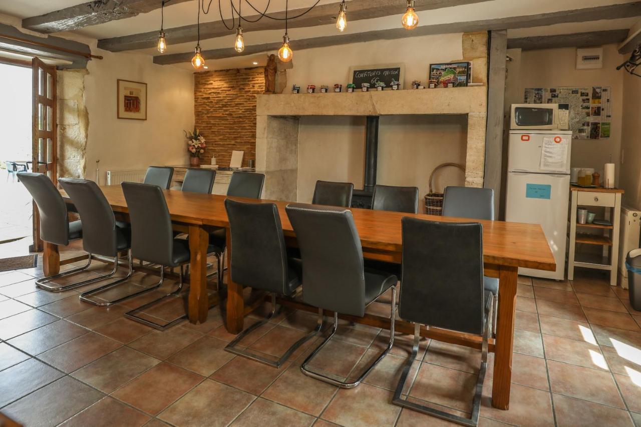 Au Pays De Jacquou : Chambre D'Hotes Et Table D'Hotes Fossemagne Bagian luar foto