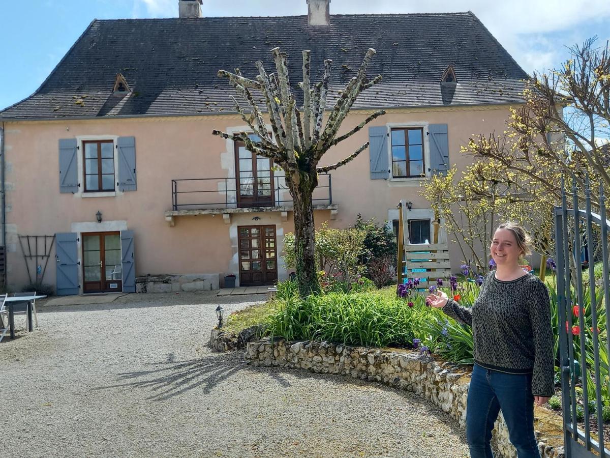 Au Pays De Jacquou : Chambre D'Hotes Et Table D'Hotes Fossemagne Bagian luar foto