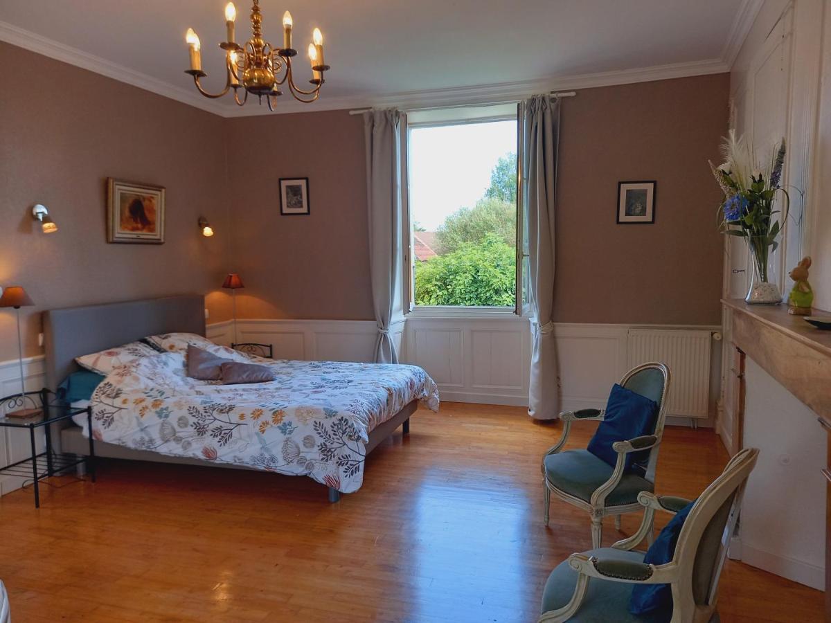 Au Pays De Jacquou : Chambre D'Hotes Et Table D'Hotes Fossemagne Bagian luar foto