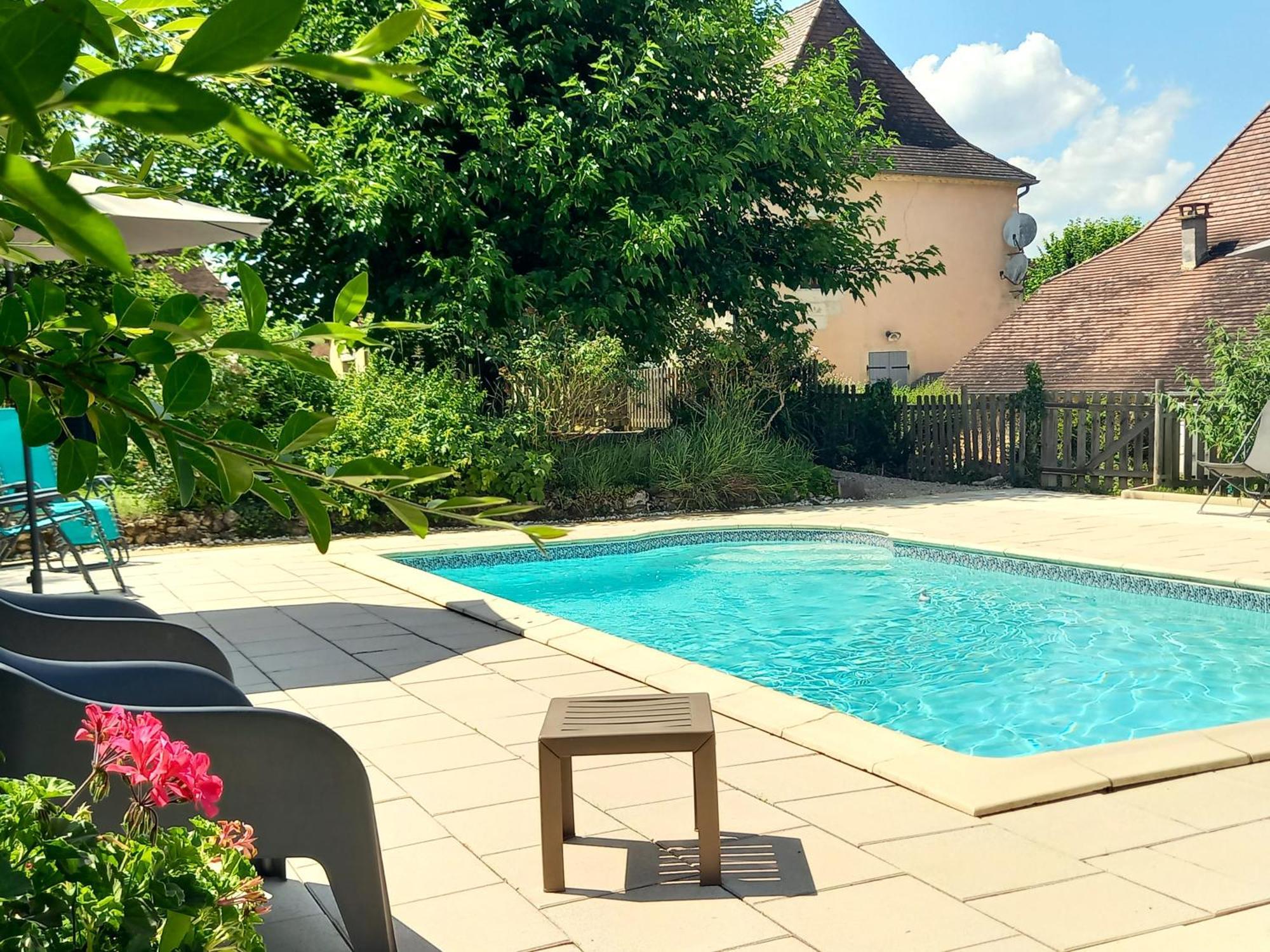 Au Pays De Jacquou : Chambre D'Hotes Et Table D'Hotes Fossemagne Bagian luar foto